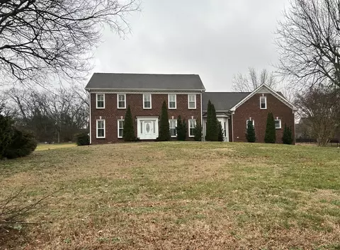 802 Steeplechase Dr, Brentwood, TN 37027