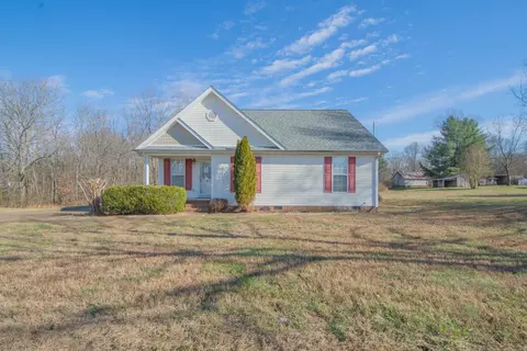 Exterior - 1149 Oak Grove Rd, Goodspring, TN 38460 photo 2 of 8