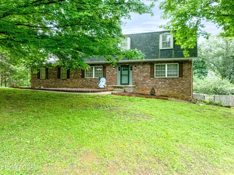 1705 Blackwood Dr, Knoxville, TN 37923