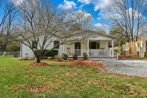 5537 Zapata Dr, Pegram, TN 37143