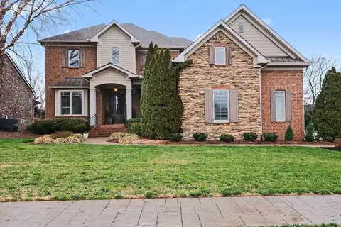 1233 Potter Ln, Gallatin, TN 37066