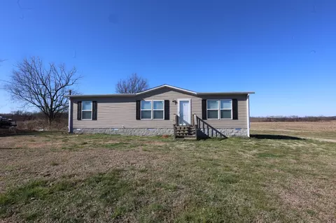 298 Fly Rd, Shelbyville, TN 37160