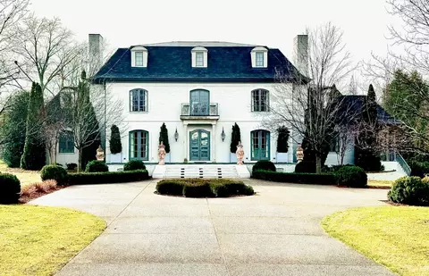 1715 Riverview Dr, Murfreesboro, TN 37129