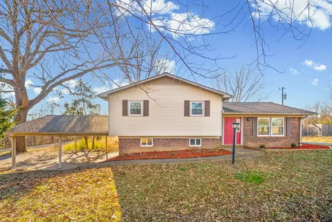 115 Noel Dr, Cadiz, KY 42211