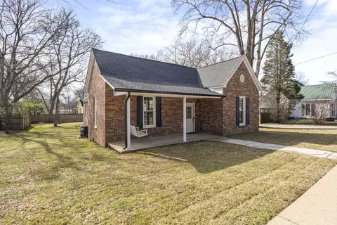 111 1st Ave, Mount Pleasant, TN 38474