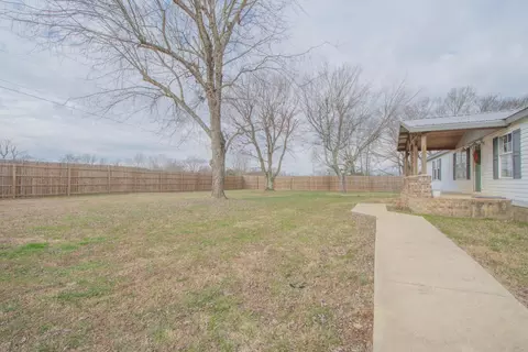 3750 Fall River Rd, Pulaski, TN 38478 photo 3