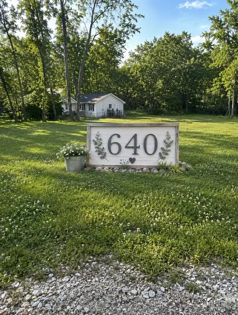 640 Guildfield Dr, Clarksville, TN 37043