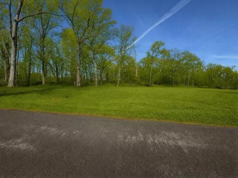 670 Grant St, Clarksville, TN 37043