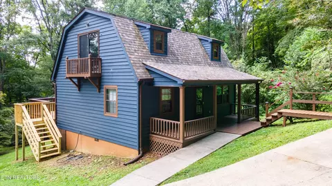 332 Bibee Ln, Caryville, TN 37714