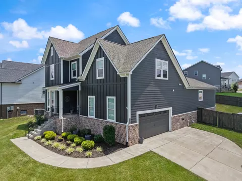Exterior - 4051 John Marsh Rd, Spring Hill, TN 37174 photo 2 of 9
