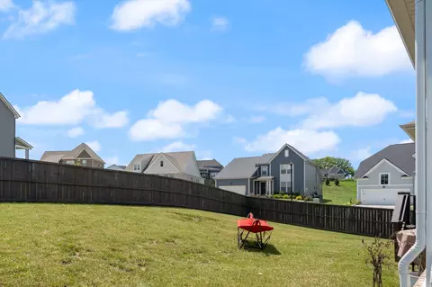Exterior - 4051 John Marsh Rd, Spring Hill, TN 37174 photo 6 of 9