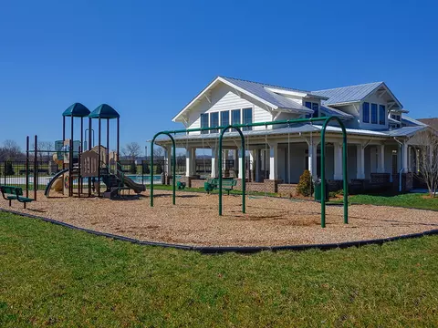 Exterior - 4051 John Marsh Rd, Spring Hill, TN 37174 photo 8 of 9