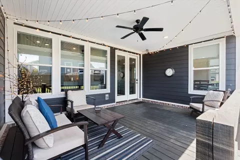 Exterior - 4051 John Marsh Rd, Spring Hill, TN 37174 photo 5 of 9