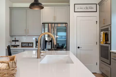 Kitchen - 4051 John Marsh Rd, Spring Hill, TN 37174 photo 5 of 5