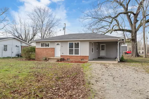 366 Kentucky Ave S, Parsons, TN 38363