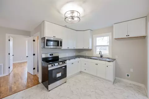 366 Kentucky Ave S, Parsons, TN 38363