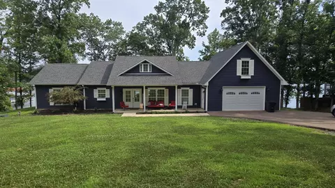 150 Beaverdam Cabin Rd, Camden, TN 38320