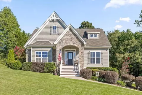 373 Olivia Ln, Soddy Daisy, TN 37379