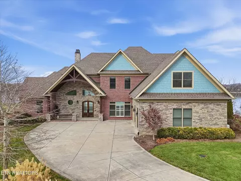 3764 Promontory Pt, Louisville, TN 37777