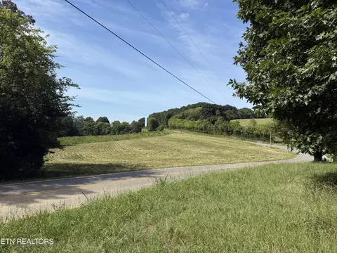 160 Little Shubert Rd, Loudon, TN 37774