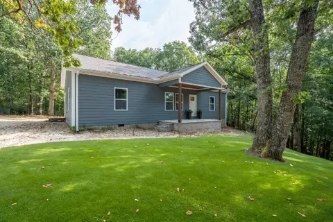 414 Edwards St, Waynesboro, TN 38485