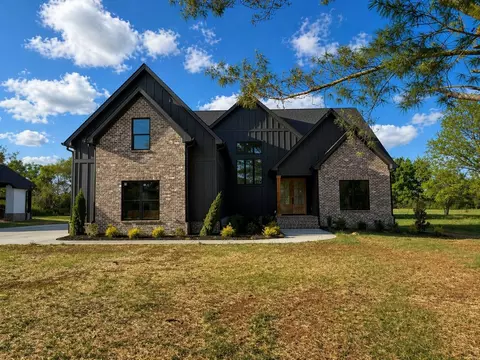 2418 River Rd, Murfreesboro, TN 37129