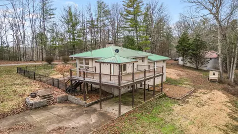Exterior - 555 White Pine Dr, Centerville, TN 37033 photo 12 of 13