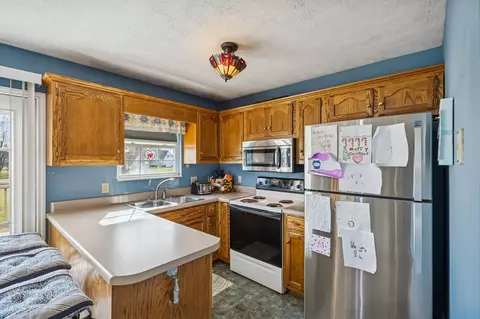 Kitchen - 111 Eldon Dr, Manchester, TN 37355 photo 1 of 2