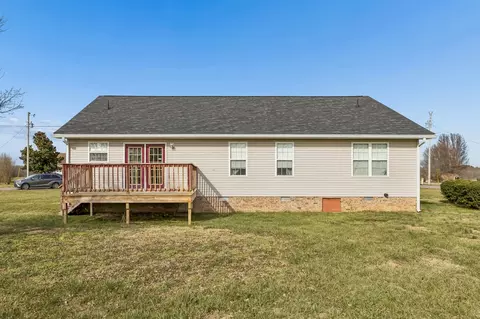 Exterior - 111 Eldon Dr, Manchester, TN 37355 photo 10 of 12