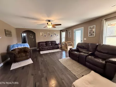1926 Old Grimsley Rd, Grimsley, TN 38565 photo 7