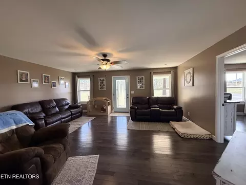 1926 Old Grimsley Rd, Grimsley, TN 38565 photo 6