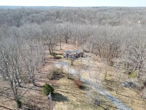 7050 Primm Springs Rd, Lyles, TN 37098