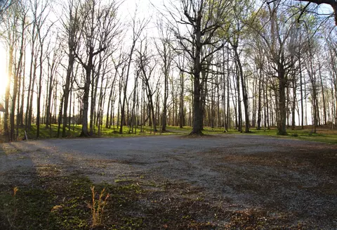 Exterior - 1300 Ridge Rd, Dickson, TN 37055 photo 18 of 29