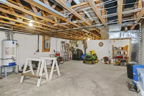 Exterior - 1300 Ridge Rd, Dickson, TN 37055 photo 10 of 29