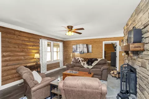 Living - 1300 Ridge Rd, Dickson, TN 37055 photo 3 of 3