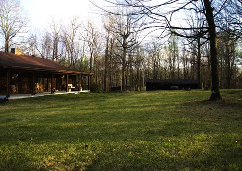 Exterior - 1300 Ridge Rd, Dickson, TN 37055 photo 25 of 29