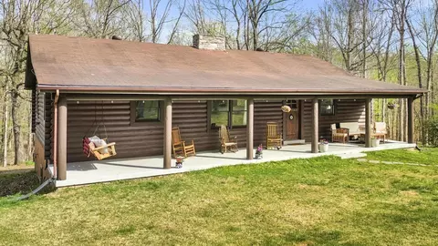 Exterior - 1300 Ridge Rd, Dickson, TN 37055 photo 2 of 29
