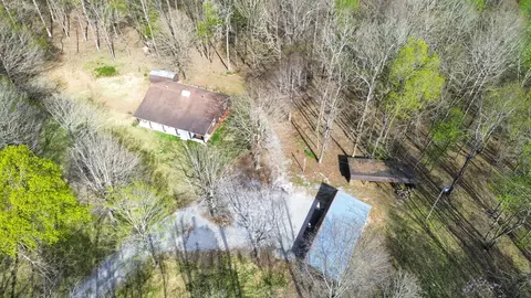 View/Area - 1300 Ridge Rd, Dickson, TN 37055 photo 6 of 9