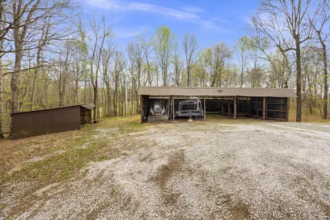 Exterior - 1300 Ridge Rd, Dickson, TN 37055 photo 15 of 29