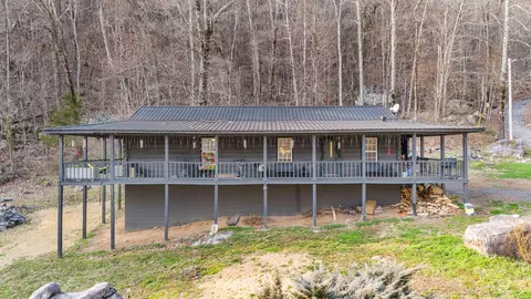 2003 Fredonia Rd, Dunlap, TN 37327