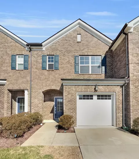 105 Fister Dr, Lebanon, TN 37090