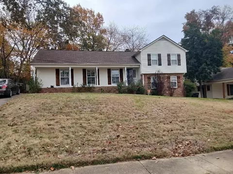 910 Park Valley Dr, Memphis, TN 38119