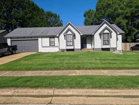 3811 Lucerne Dr, Memphis, TN 38115