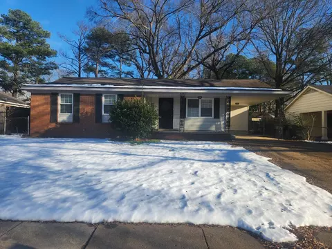 4240 Bacon St, Memphis, TN 38128