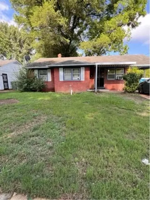 1517 Patterson St, Memphis, TN 38111