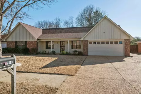 7253 N Old Farm Rd, Memphis, TN 38125