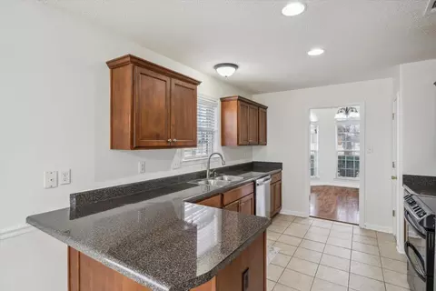 4991 E Laurel Lake Dr, Memphis, TN 38125 photo 9