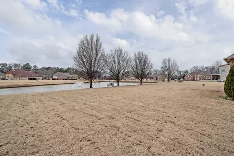 4991 E Laurel Lake Dr, Memphis, TN 38125 photo 26