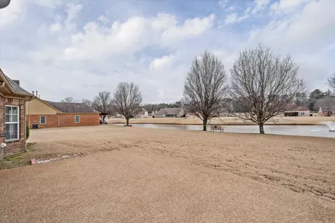 4991 E Laurel Lake Dr, Memphis, TN 38125 photo 25