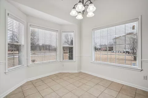 4991 E Laurel Lake Dr, Memphis, TN 38125 photo 8